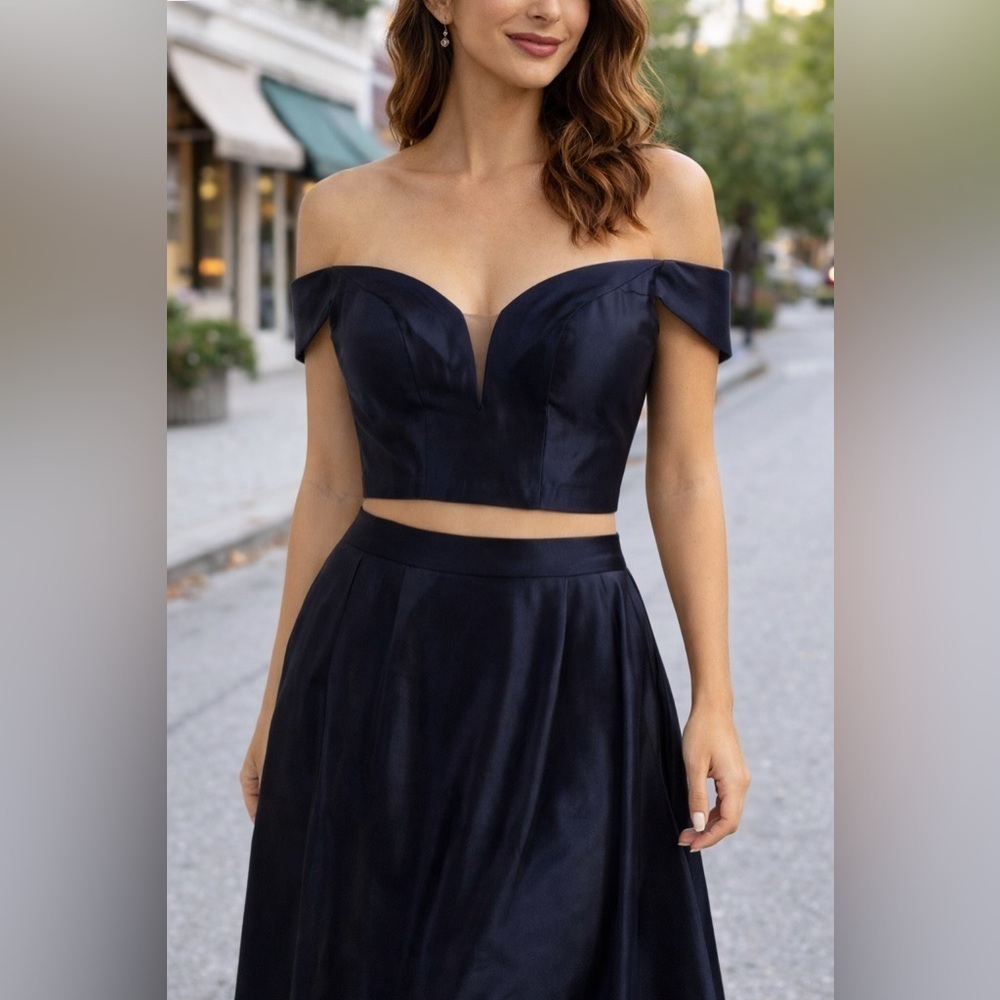 Jovani navy top size 10 NWT